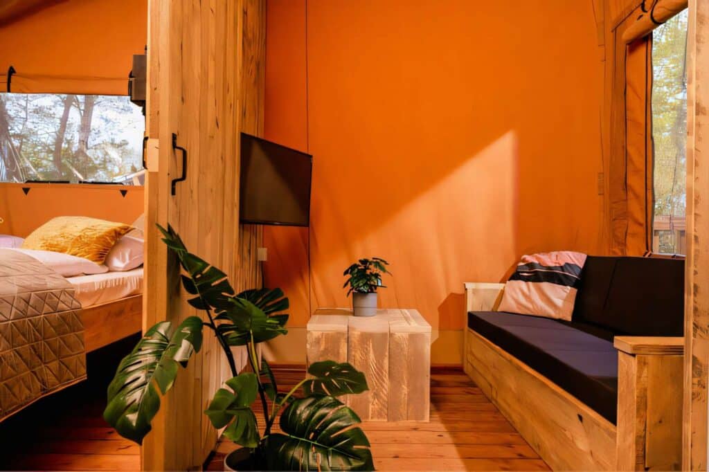 CAMPING LE VAL DE CESSE SALON GLAMPING LODGE