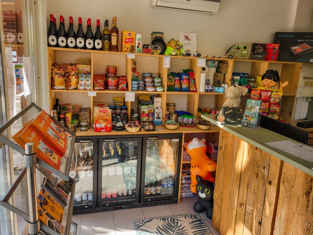 Camping Le Val de Cesse Epicerie
