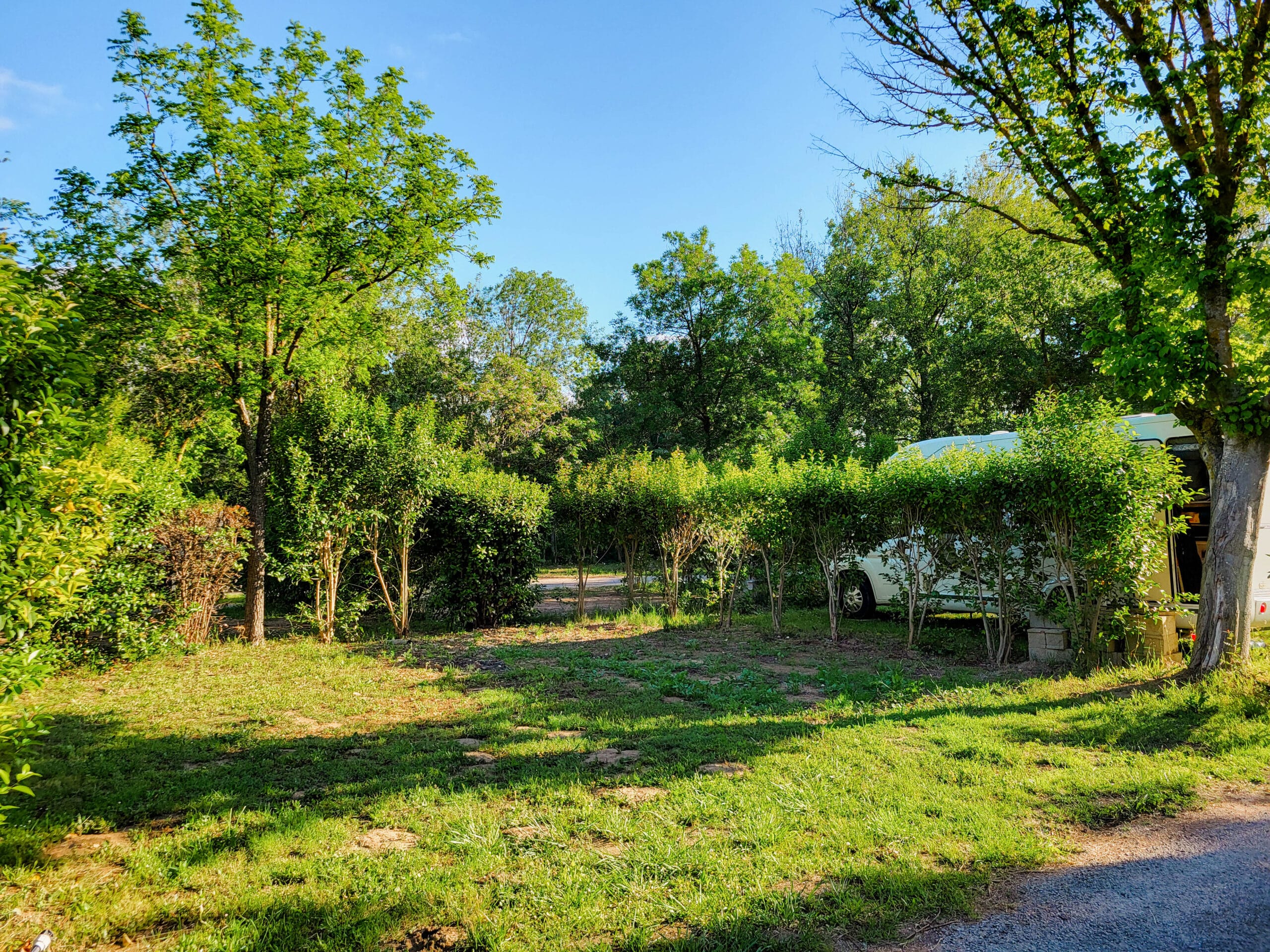 Camping Val de Cesse emplacements avec électricité