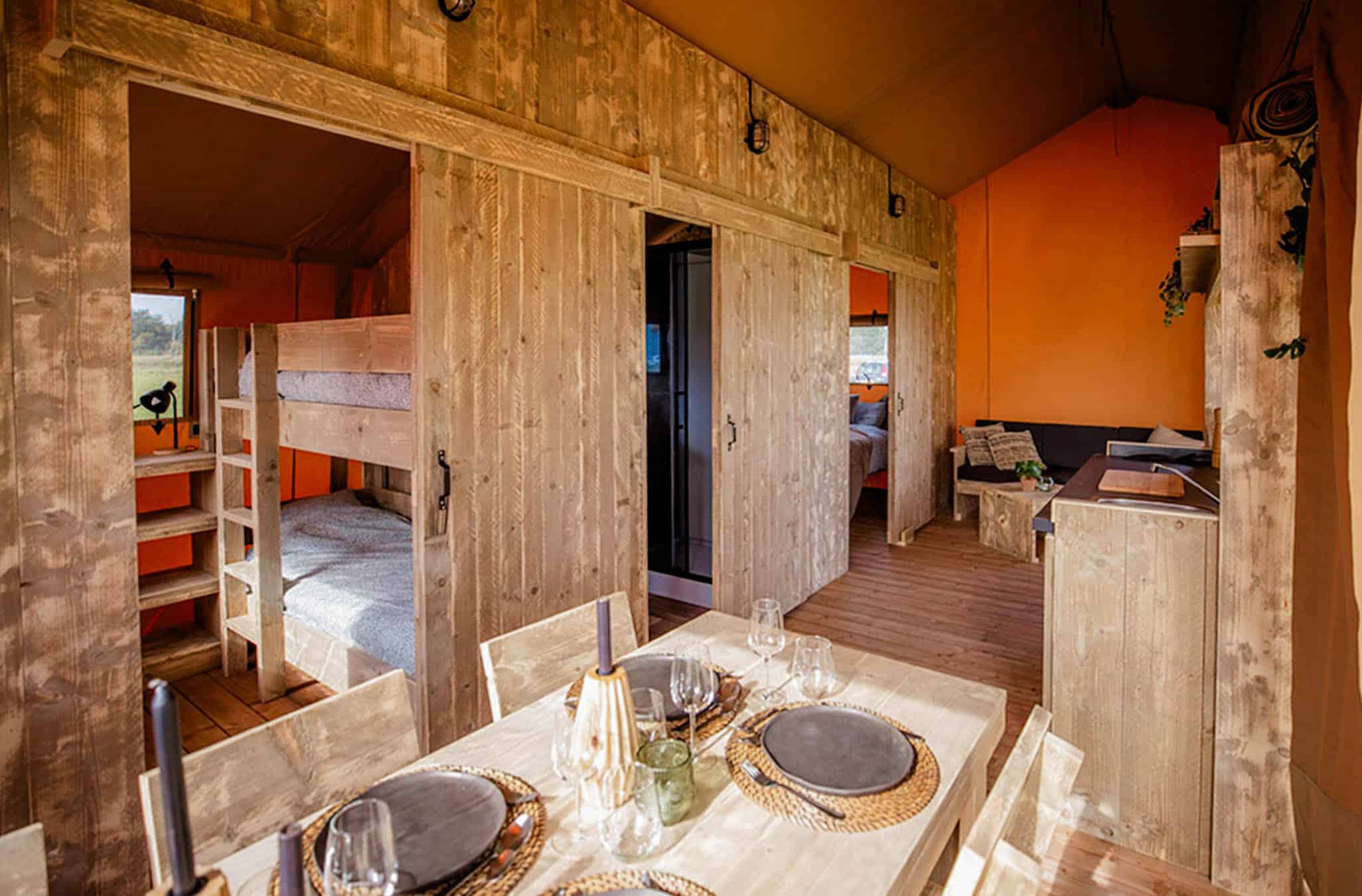 Glamping Lodge PREMIUM RIVER SPA m²