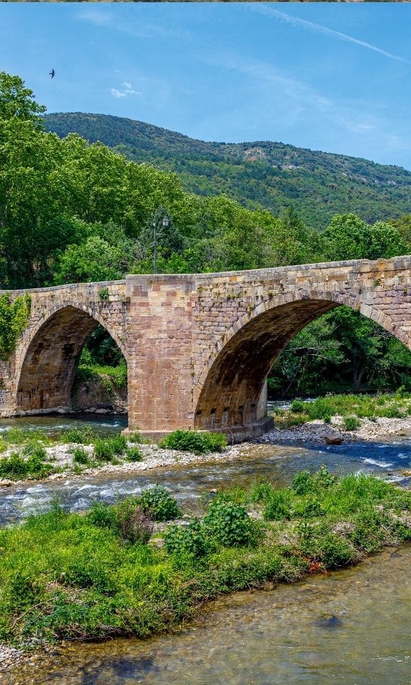pont sur la riviere de l'Aude Alet les Bains